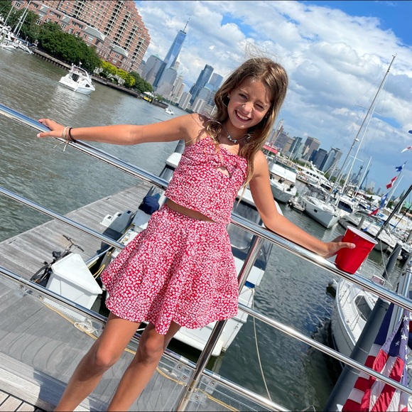 ▪️M E E T  M E ▪️ - Picture 3 of 5